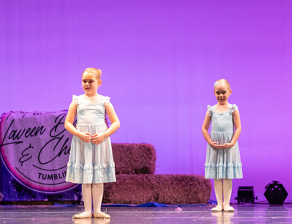 LAVEEN DANCE 1 30 SHOW-070