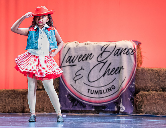 LAVEEN DANCE 1 30 SHOW-154
