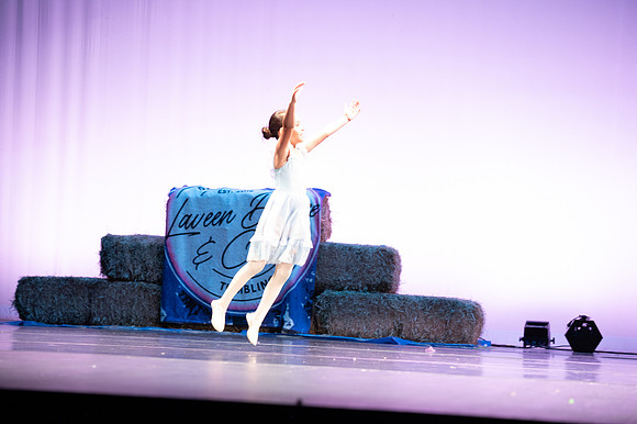 LAVEEN DANCE 1 30 SHOW-105