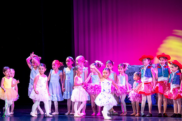 LAVEEN DANCE 1 30 SHOW-174