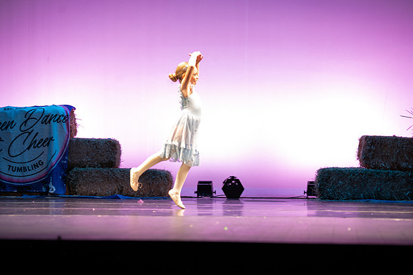 LAVEEN DANCE 1 30 SHOW-102