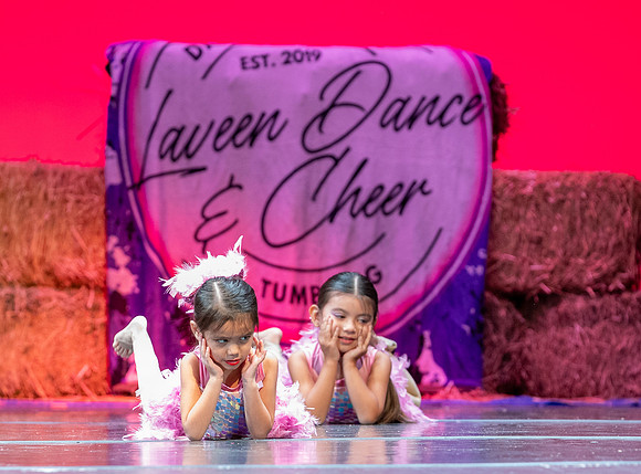 LAVEEN DANCE 1 30 SHOW-052