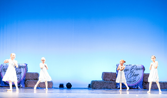 LAVEEN DANCE 1 30 SHOW-074