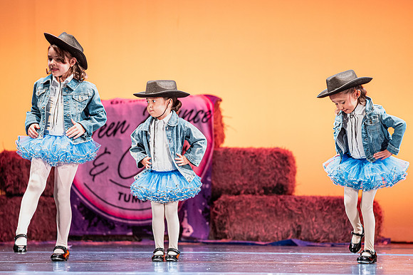 LAVEEN DANCE 1 30 SHOW-165