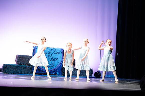 LAVEEN DANCE 1 30 SHOW-106