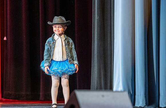 LAVEEN DANCE 1 30 SHOW-162