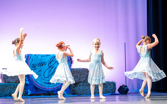 LAVEEN DANCE 1 30 SHOW-108