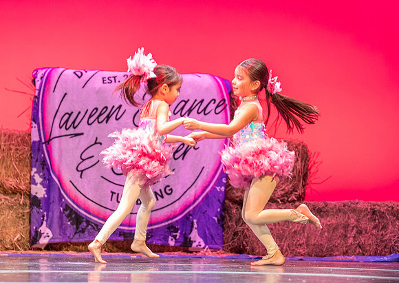 LAVEEN DANCE 1 30 SHOW-058