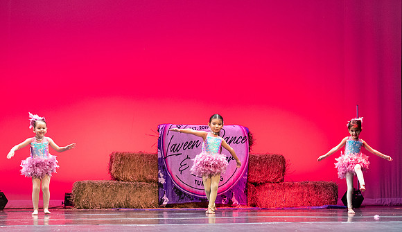 LAVEEN DANCE 1 30 SHOW-055