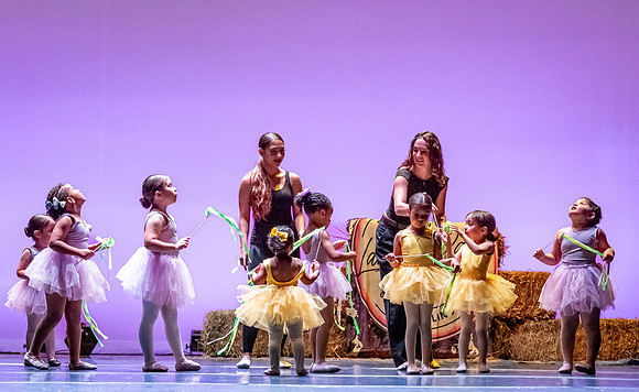 LAVEEN DANCE 1 30 SHOW-137