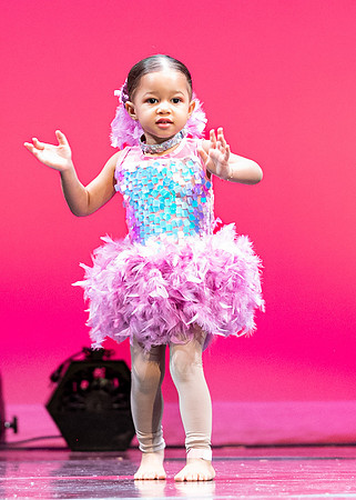 LAVEEN DANCE 1 30 SHOW-065