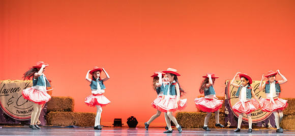 LAVEEN DANCE 1 30 SHOW-150