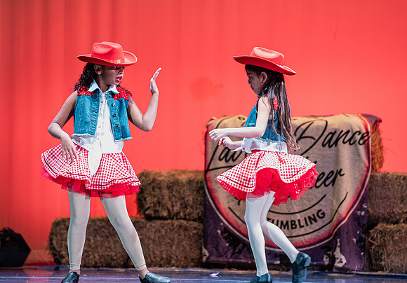LAVEEN DANCE 1 30 SHOW-158