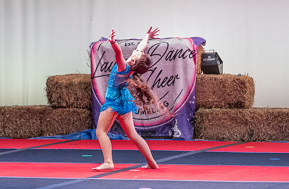 LAVEEN DANCE 4 30 SHOW 1st HALF-118