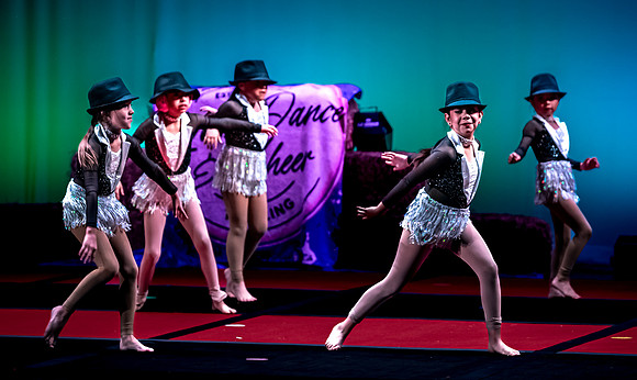 LAVEEN DANCE 4 30 SHOW 1st HALF-135
