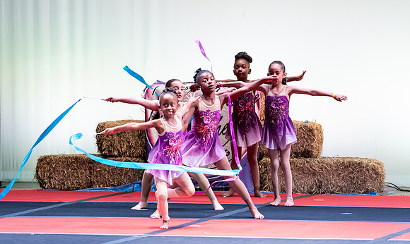 LAVEEN DANCE 4 30 SHOW 1st HALF-182