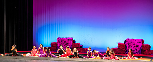 LAVEEN DANCE 4 30 SHOW 2nd HALF-090
