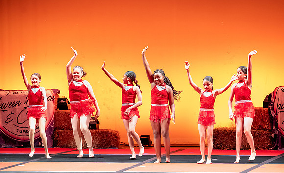 LAVEEN DANCE 4 30 SHOW 2nd HALF-071