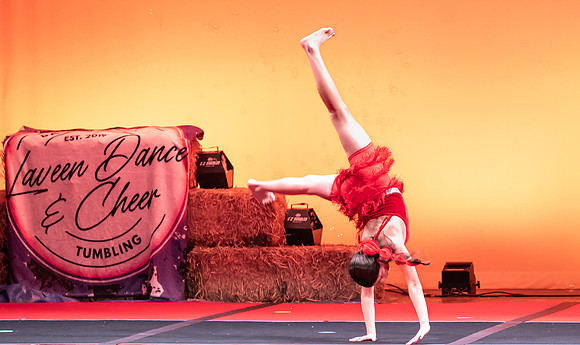LAVEEN DANCE 4 30 SHOW 2nd HALF-052