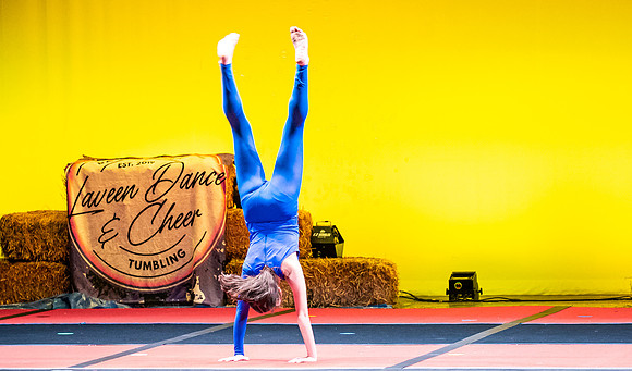 LAVEEN DANCE 4 30 SHOW 2nd HALF-021