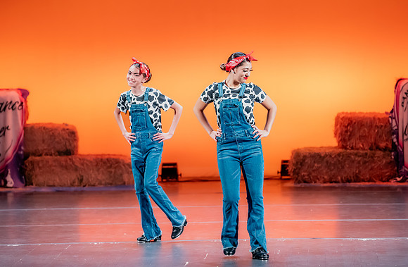 LAVEEN DANCE 7 30 SHOW 2nd HALF-011