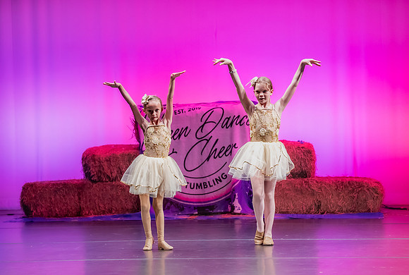 LAVEEN DANCE 7 30 SHOW 2nd HALF-091