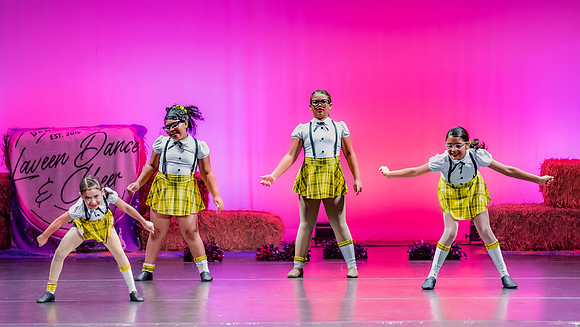 LAVEEN DANCE 7 30 SHOW 2nd HALF-064