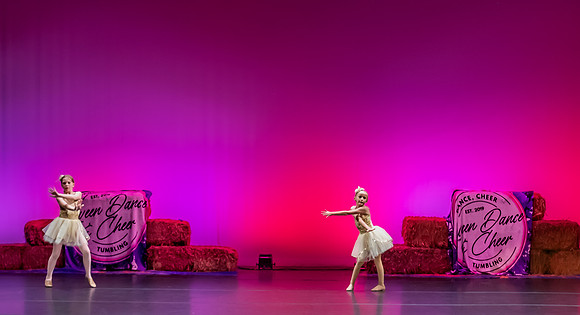 LAVEEN DANCE 7 30 SHOW 2nd HALF-089
