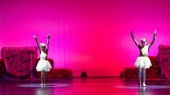 LAVEEN DANCE 7 30 SHOW 2nd HALF-079