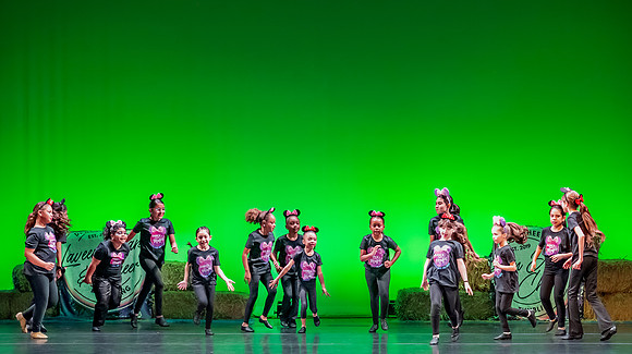 LAVEEN DANCE 7 30 SHOW 2nd HALF-130
