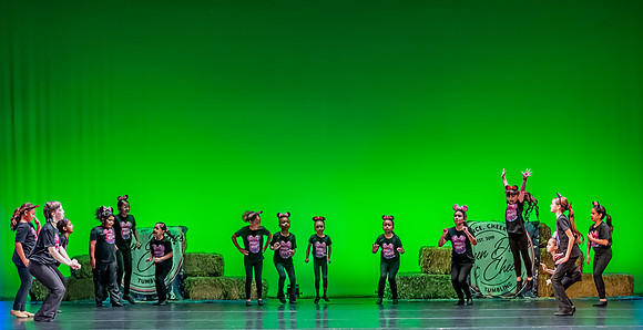 LAVEEN DANCE 7 30 SHOW 2nd HALF-128