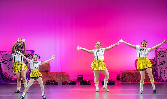 LAVEEN DANCE 7 30 SHOW 2nd HALF-055