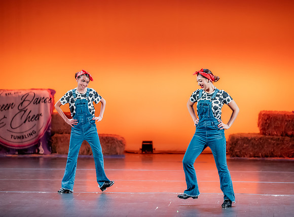 LAVEEN DANCE 7 30 SHOW 2nd HALF-013