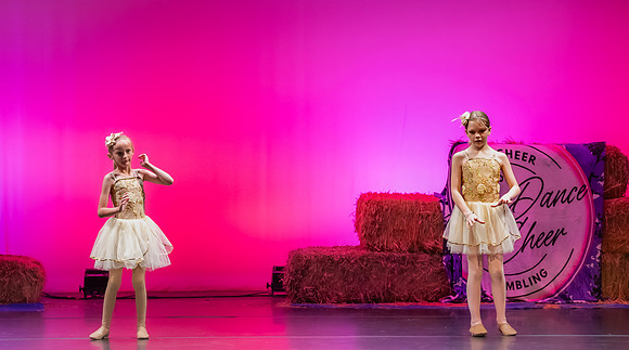 LAVEEN DANCE 7 30 SHOW 2nd HALF-081