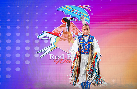 Red Berry Woman-03